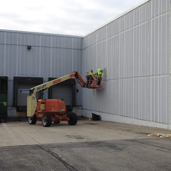 2020-900-DOUGLAS-BATAVIA-IL-600x600