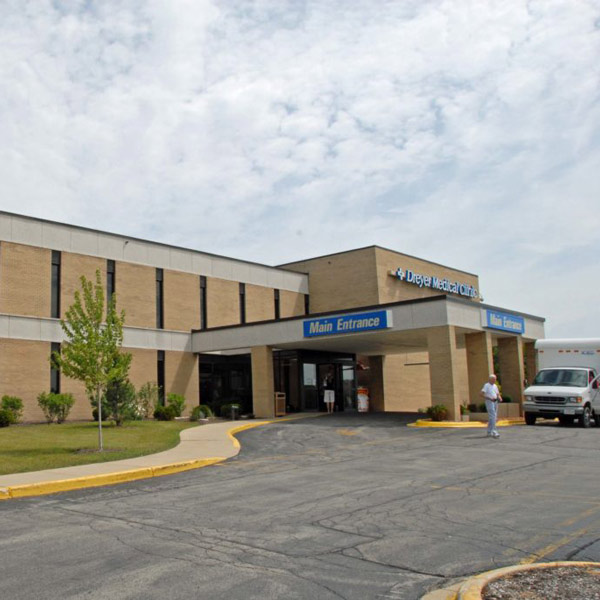 Dreyer-Medical-Aurora-IL-2007-EIFS-and-Tuckpointing-under-100000-600x600