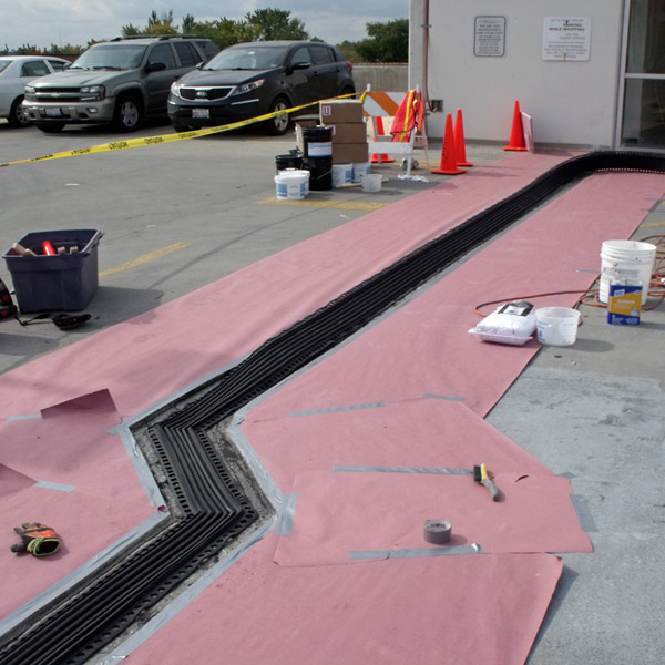 Emseal-Expansion-Joint-Installation-600x600