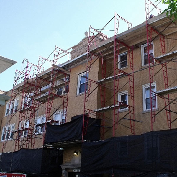 Warner-Manor-Condominium-Chicago-IL--600x600