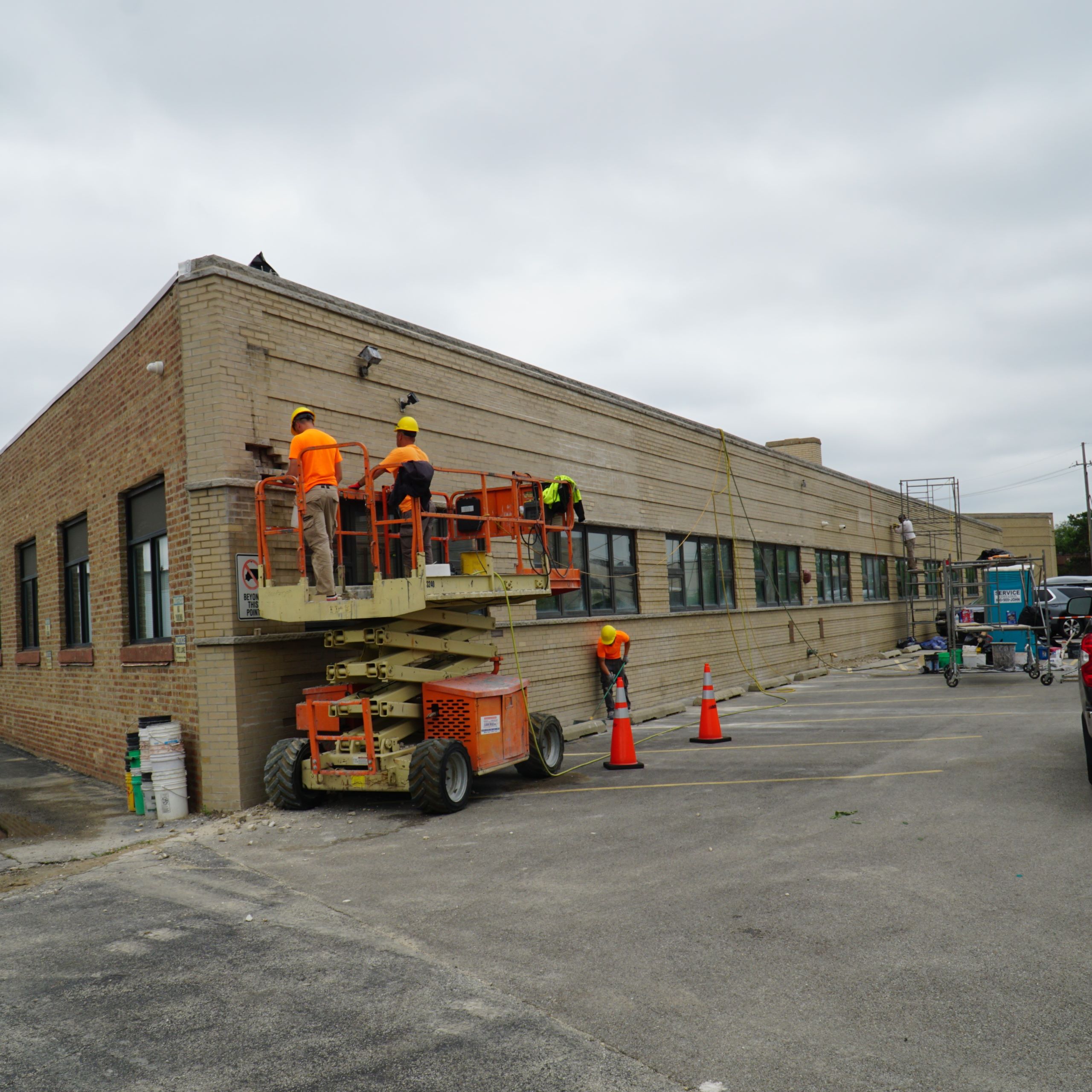 6035 GROSS POINT NILES